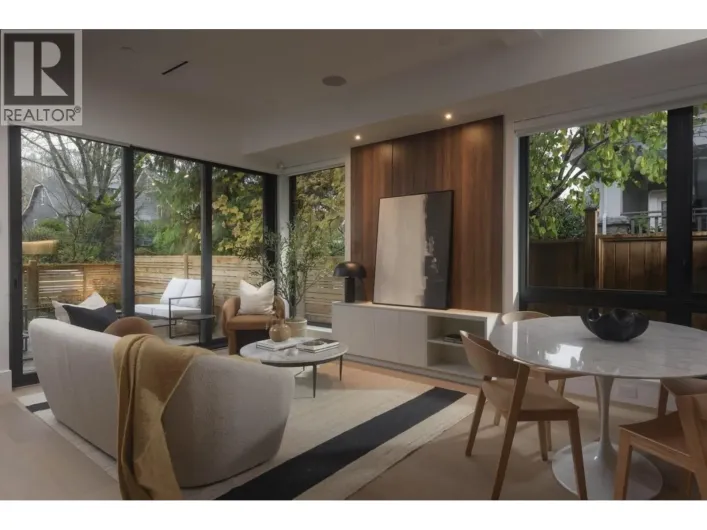 2 275 W 17TH AVENUE, Vancouver