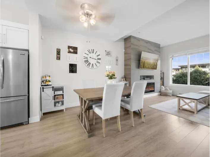 2 2855 158 STREET, Surrey