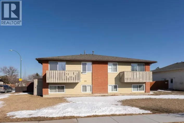 2, 29 Meadowlark Boulevard N, Lethbridge