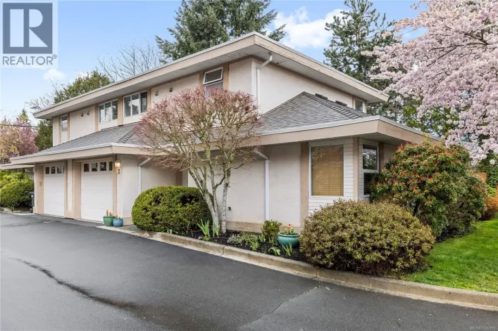 2 290 Corfield St S, Parksville