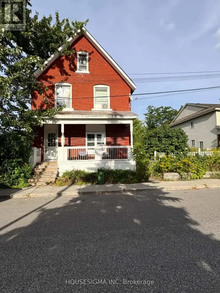 2- 301 CYR AVENUE, Ottawa
