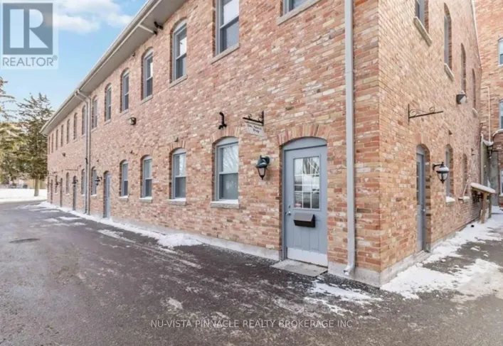 2 - 307 COMMISSIONERS ROAD W, London South