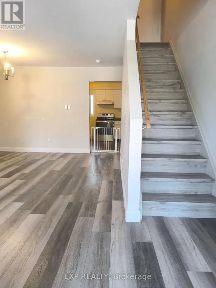 2 - 311 VESTA ROAD, London East