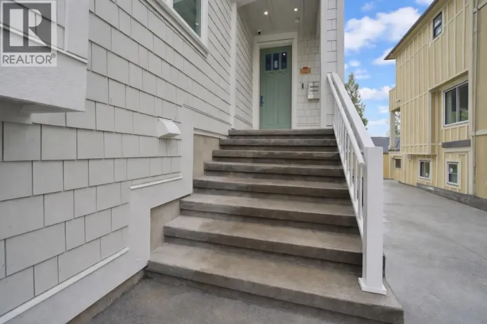 2 3110 W 42ND AVENUE, Vancouver