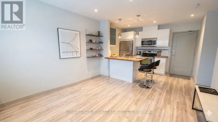 #2 - 3411 LAKESHORE BOULEVARD W, Toronto