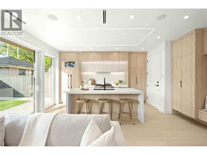 2 3466 W 22ND AVENUE, Vancouver