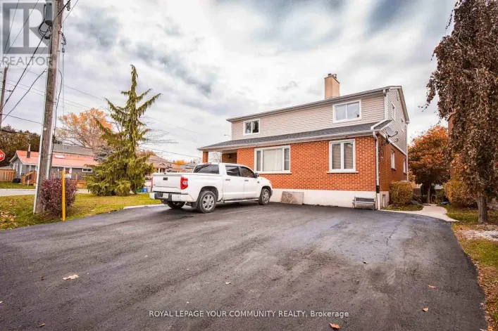 2 - 35 WILDWOOD AVENUE, Richmond Hill