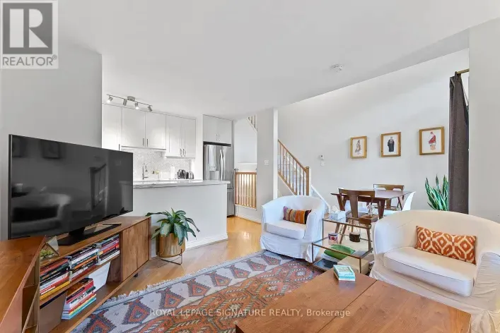 2 - 359 ALBANY AVENUE, Toronto