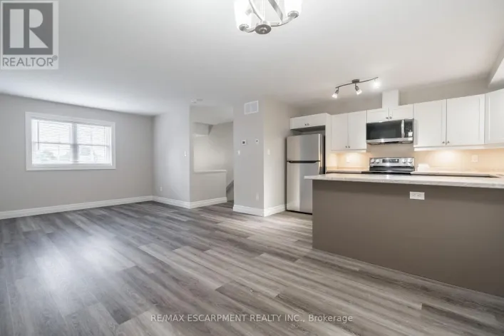 2 - 38 VIEWPOINT AVENUE, Hamilton