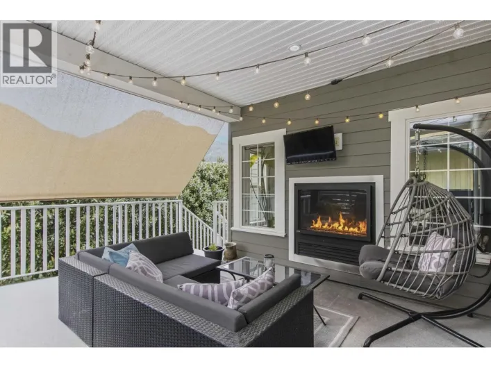 2 39885 GOVERNMENT ROAD, Squamish