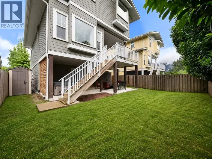 2 39885 GOVERNMENT ROAD, Squamish