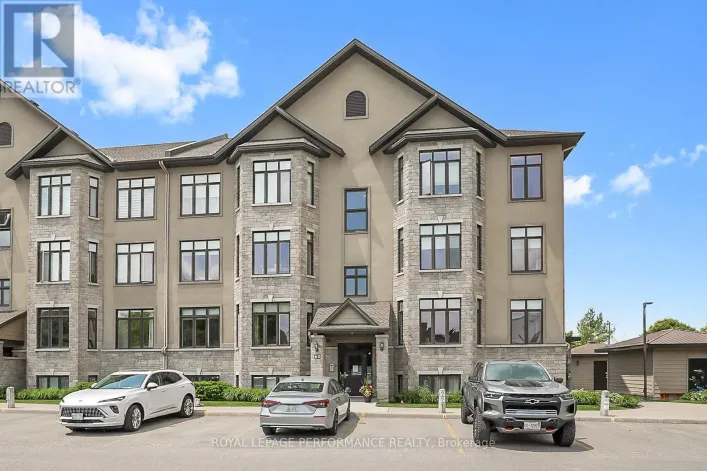 2 - 40 PRESTIGE CIRCLE, Ottawa