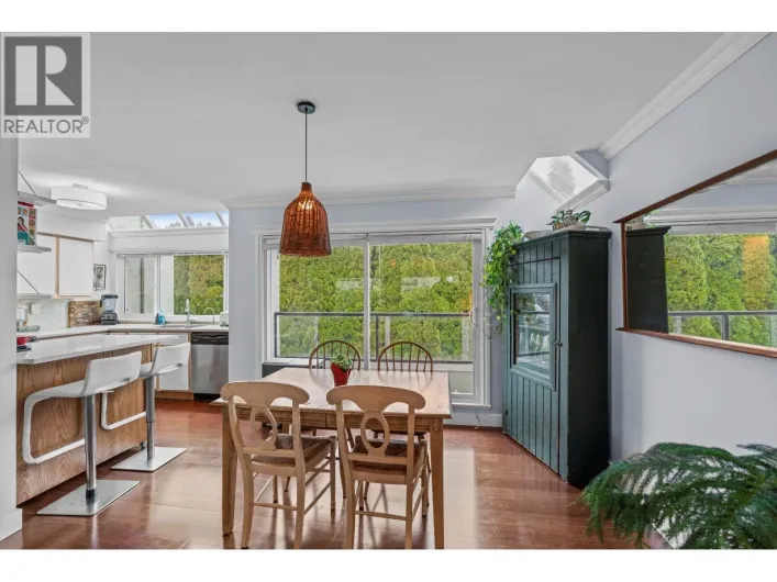 2 410 MAHON AVENUE, North Vancouver