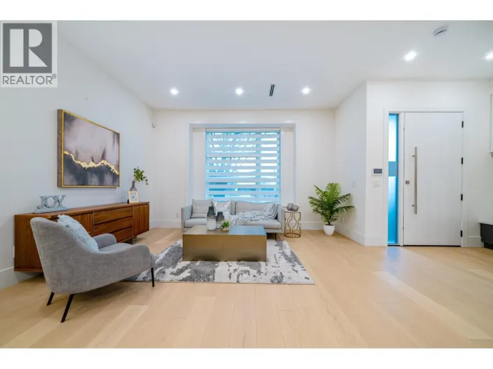 2 4210 UNION STREET, Burnaby