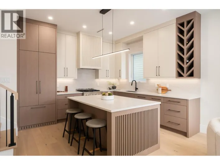 2 4331 UNION STREET, Burnaby