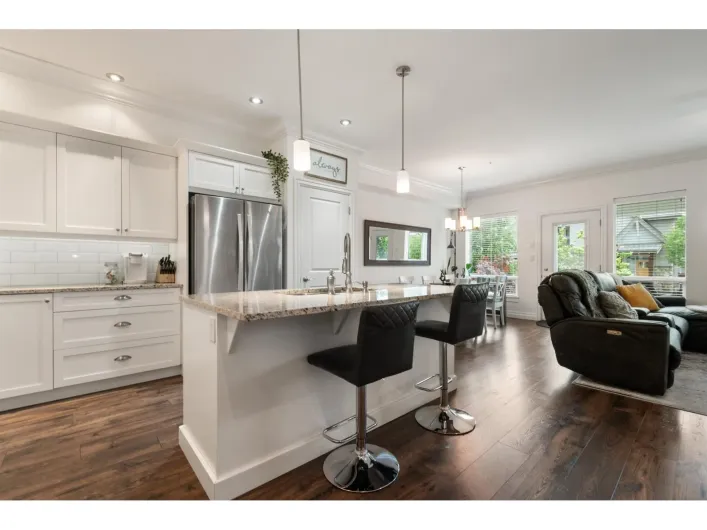 2 44849 ANGLERS BOULEVARD|Garrison Crossing, Chilliwack