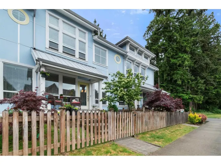 2 44849 ANGLERS BOULEVARD|Garrison Crossing, Chilliwack