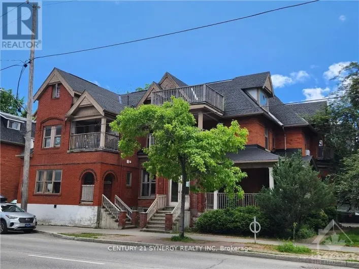 2 - 450 MACLAREN STREET, Ottawa