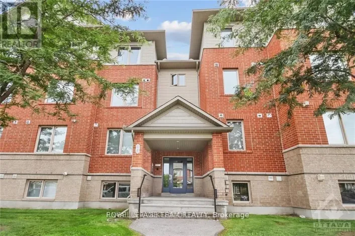 #2 - 46 BARNSTONE DRIVE, Ottawa