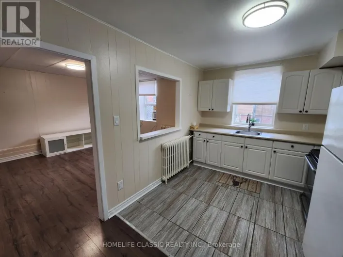 2 - 5 MAIN STREET S, Uxbridge