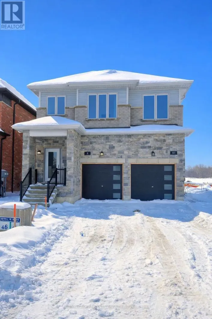 2 - 5 RANCH TERRACE, Barrie