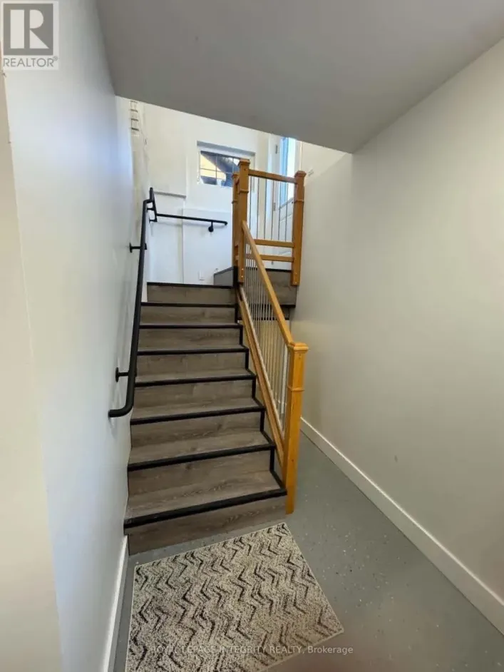 House for rent: 2 - 50 CLARENDON AVENUE, Ottawa