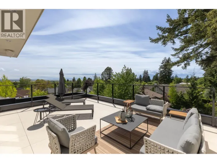 2 5061 BLENHEIM STREET, Vancouver