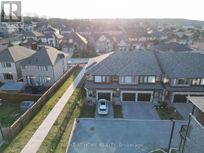 2 - 5080 CONNOR DRIVE, Lincoln