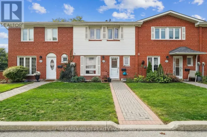 2 - 52 OLD BURNHAMTHORPE ROAD, Toronto
