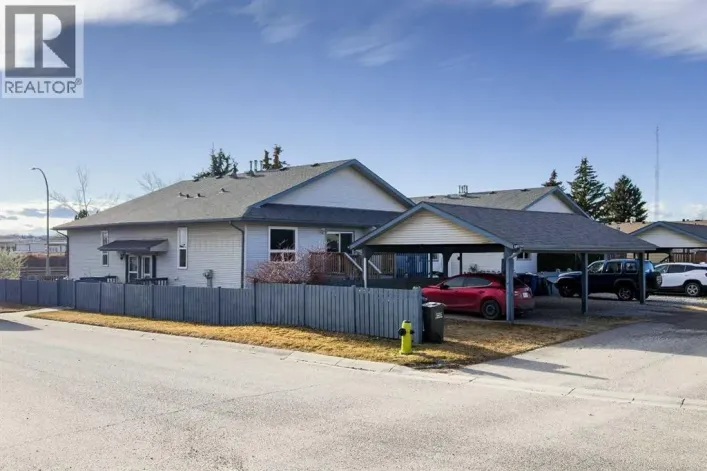 2, 532 First Street E, Cochrane