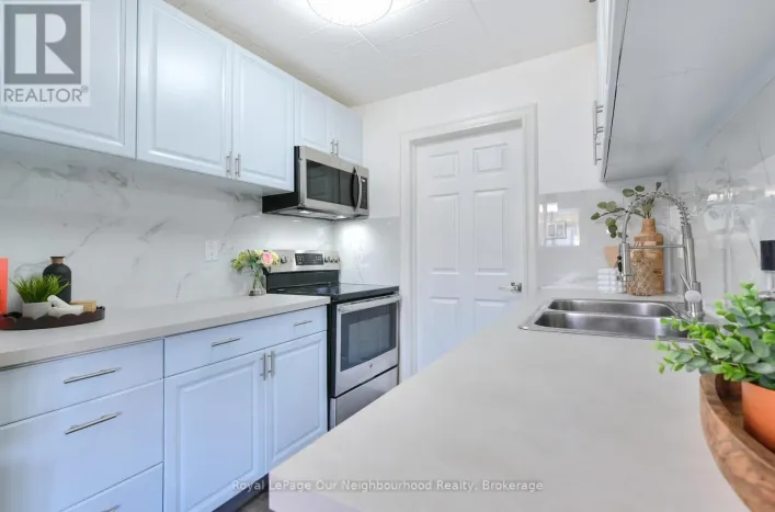 2 - 540 MARY STREET E, Whitby