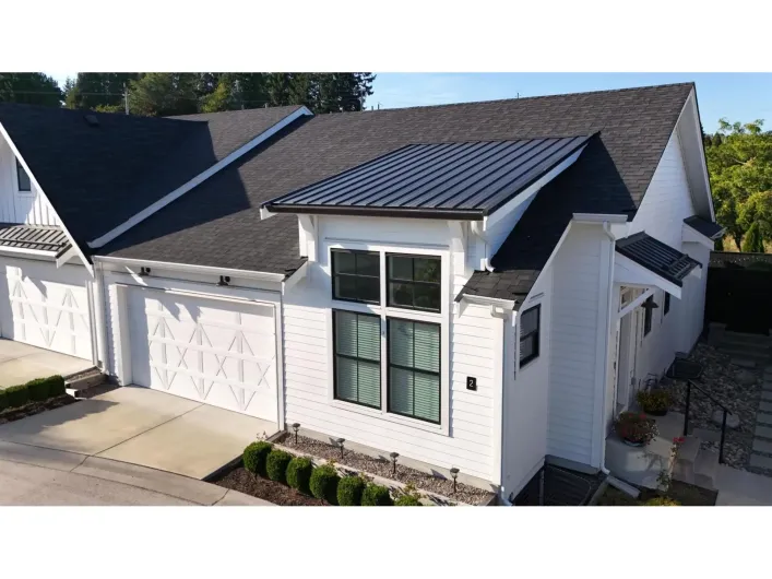 2 5528 148 STREET, Surrey