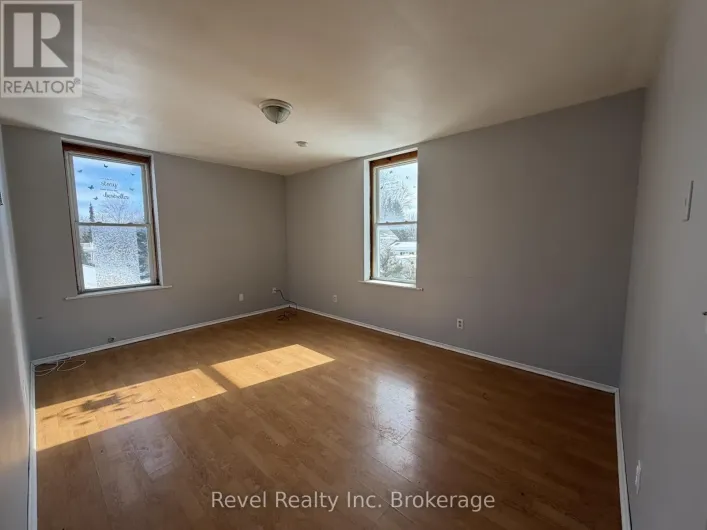 2 - 571 ONTARIO STREET, Warwick