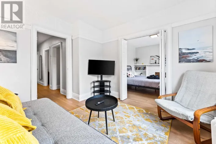 2 - 582 ST CLAIR AVENUE W, Toronto