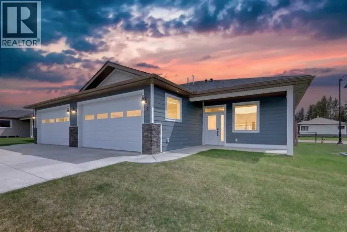 2, 610 4 Avenue SW, Sundre