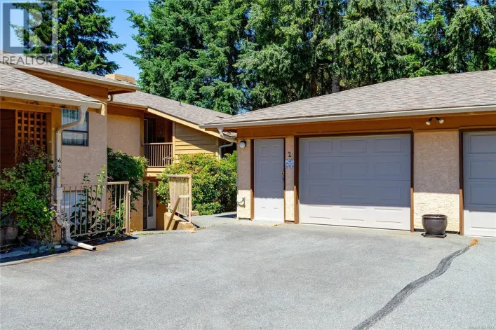 2 639 Kildew Rd, Colwood