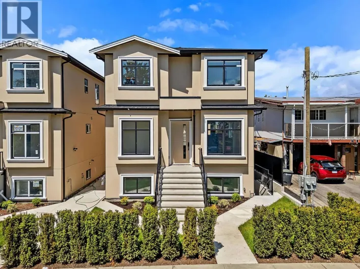 2 6885 AUBREY STREET, Burnaby