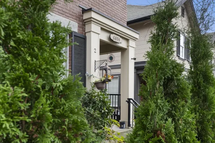 2 6894 208 STREET, Langley