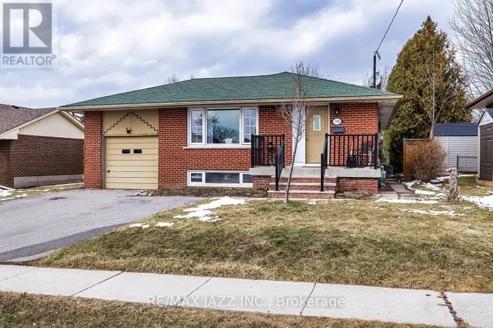 #2 - 708 NEWMAN CRESCENT, Whitby