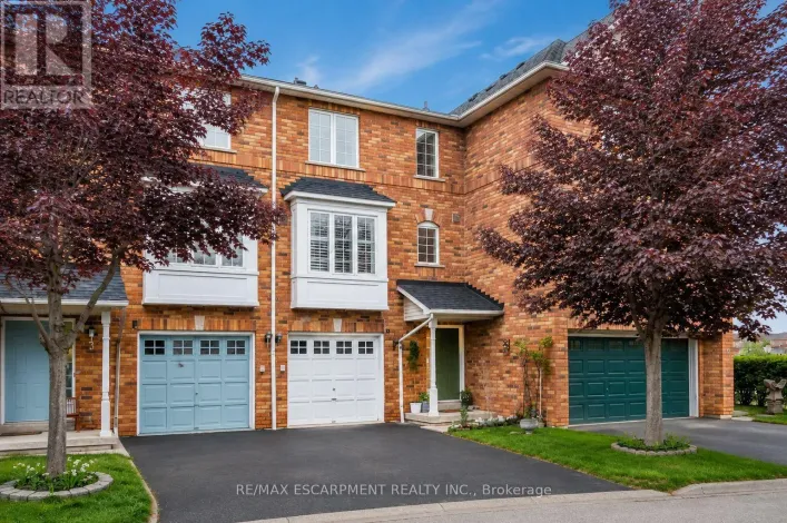 2 - 80 ACORN PLACE, Mississauga