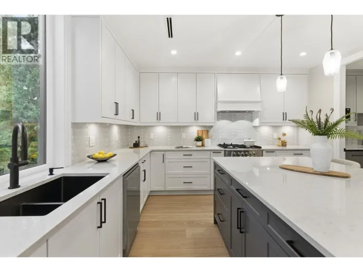 2 8408 17TH AVENUE, Burnaby