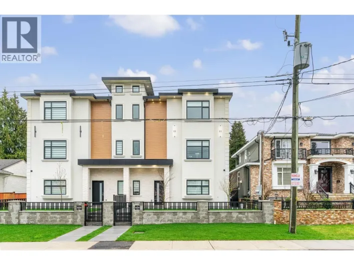 2 8464 15TH AVENUE, Burnaby