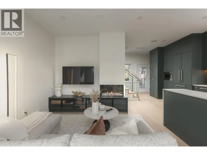 2 8508 EAST BOULEVARD, Vancouver