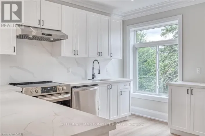 2 - 86 WELLINGTON STREET S, Hamilton