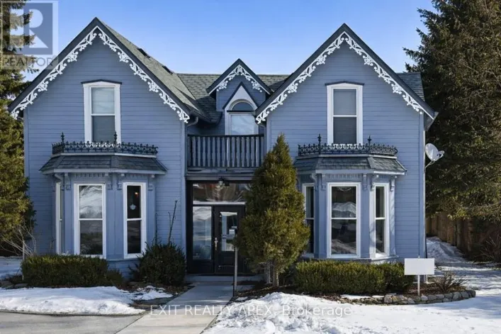 2 - 87 MAIN STREET N, Milton