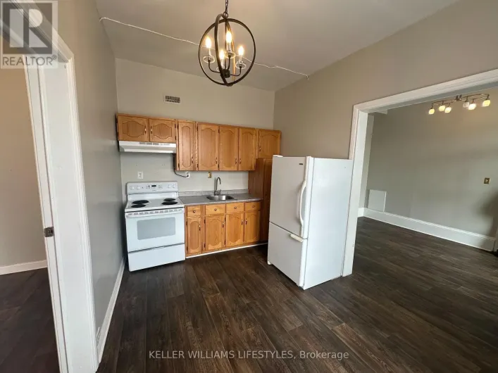 2 - 89 ONTARIO ROAD, West Perth