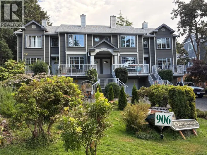 2 906 Admirals Rd, Esquimalt