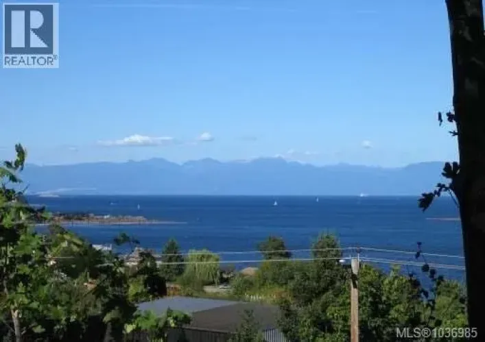 2 911 Haliburton St, Nanaimo