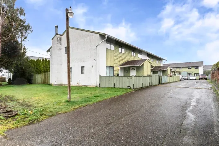 2 9342 HAZEL STREET|Chilliwack Proper East, Chilliwack