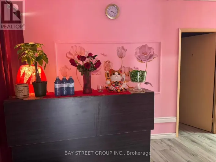 2 - 95 WEST BEAVER CREEK ROAD, Richmond Hill